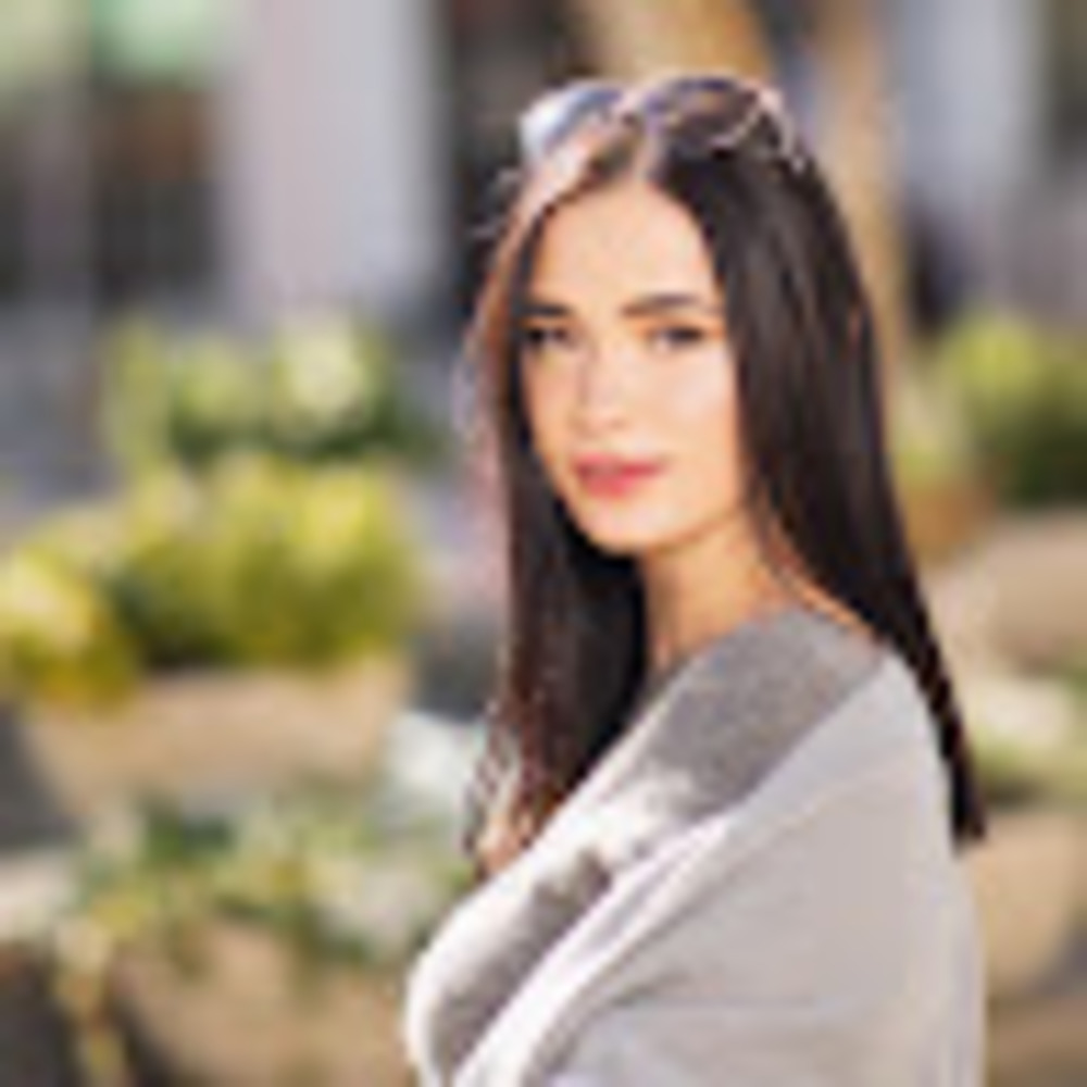 Meet your Posher, Anastasia